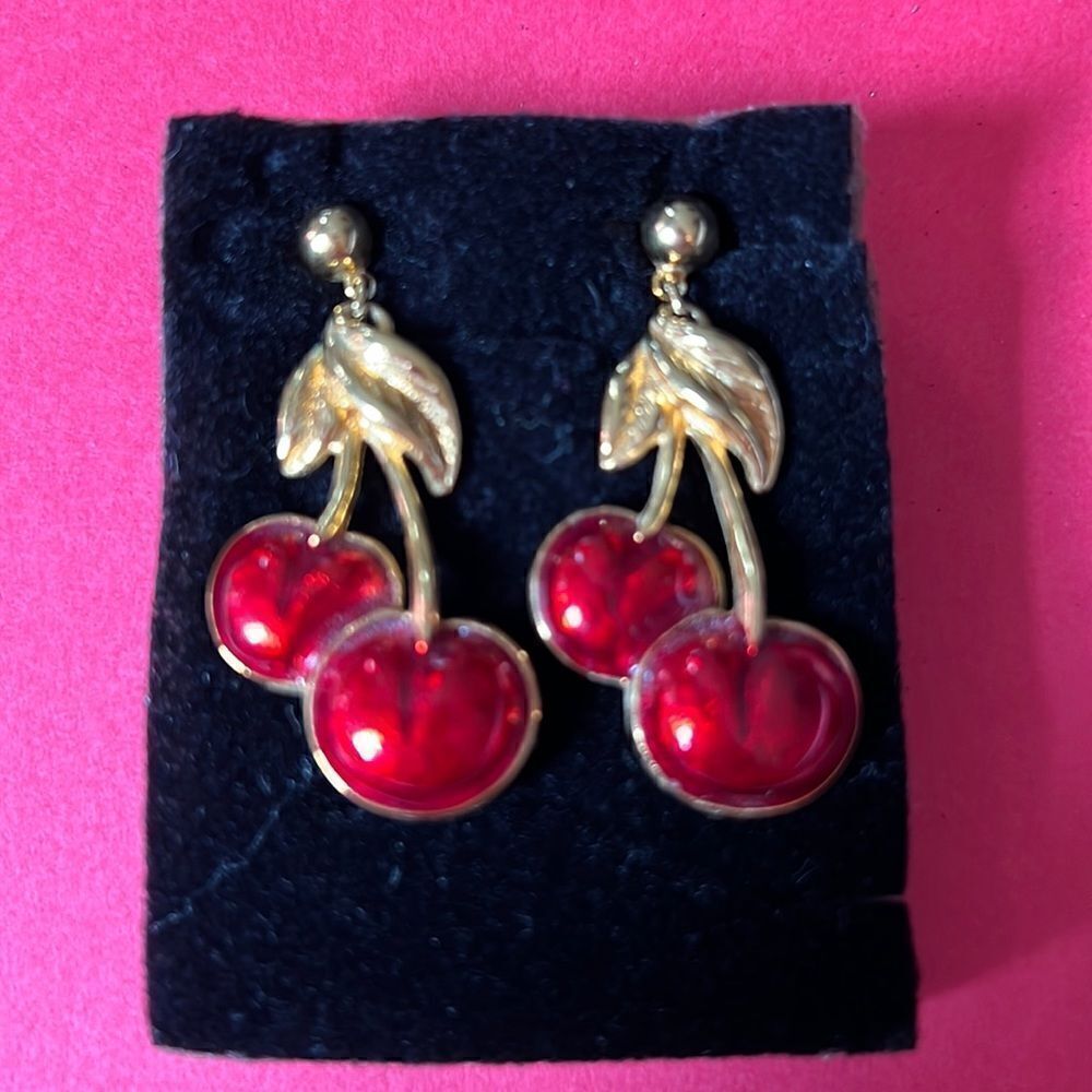 Avon Cherry earrings